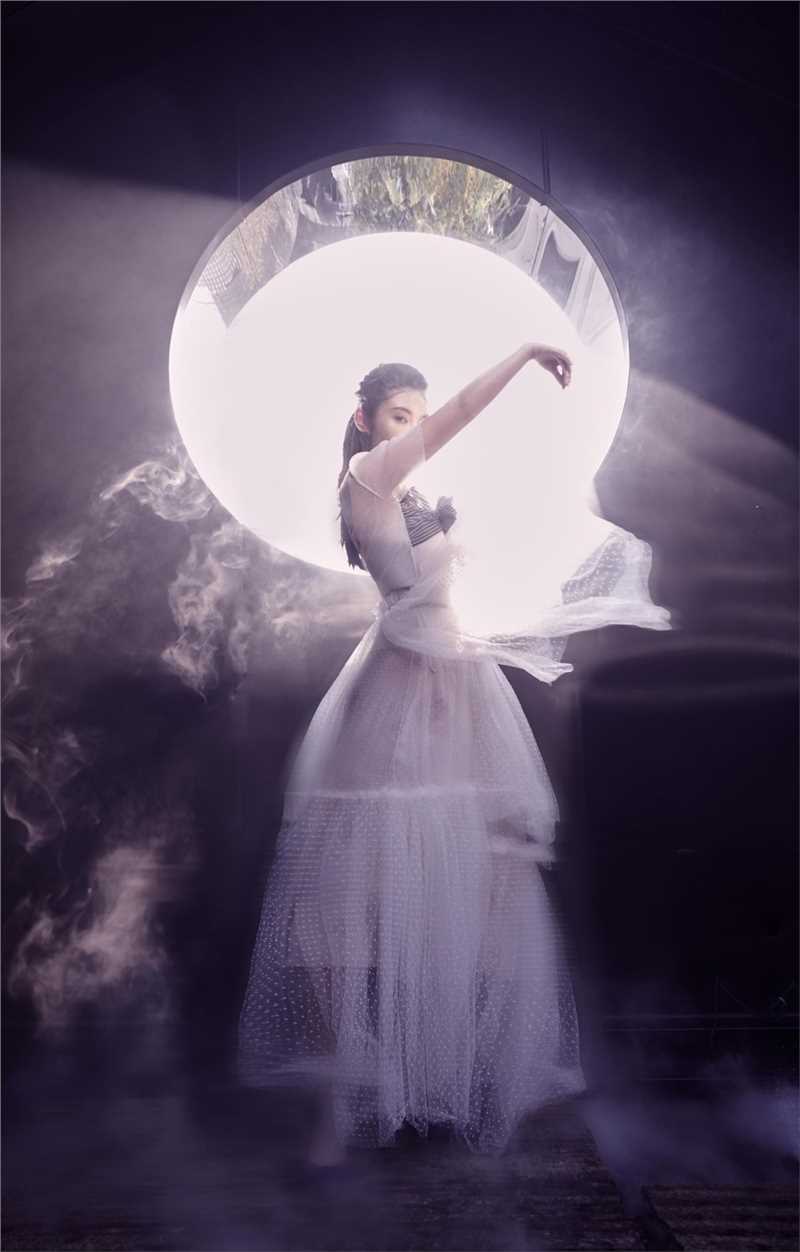 最全性感大胸姐徐冬冬热辣火爆错落有致香艳时尚壁纸