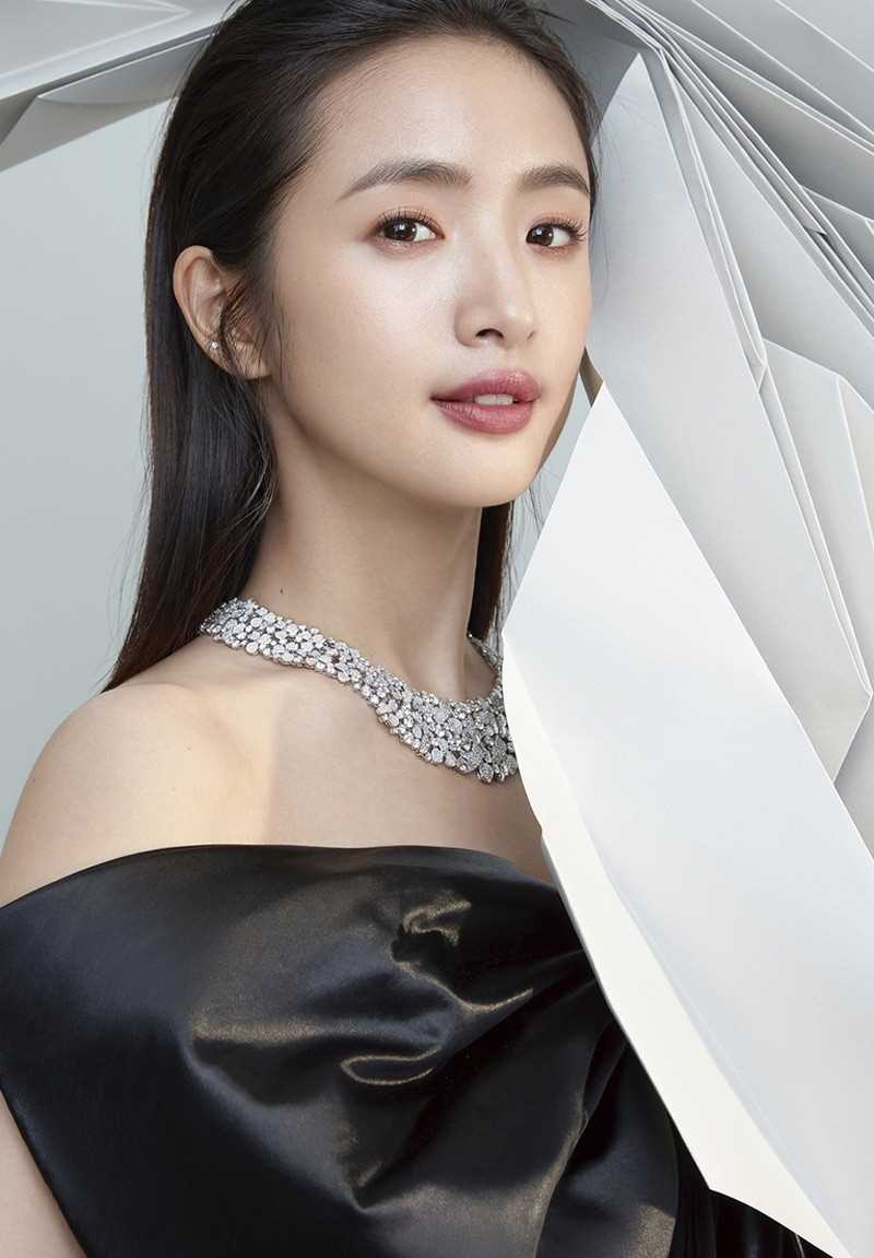 小清新美女林依晨时尚优雅名媛大片