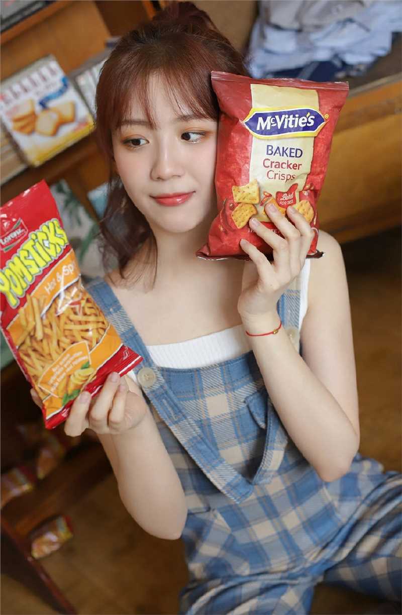 高清背带裤萌妹温柔无害清纯靓丽少女心可爱图片图册