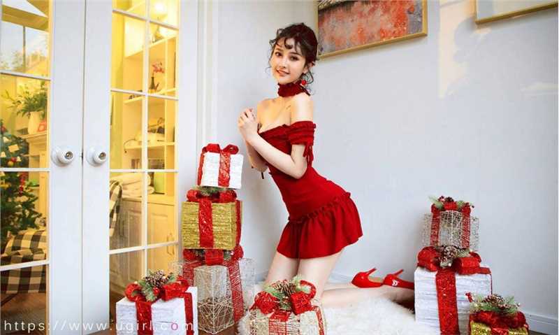 高清亚洲宅男女神穿着红色齐b超短裙迷人的沟诱惑私房照图册