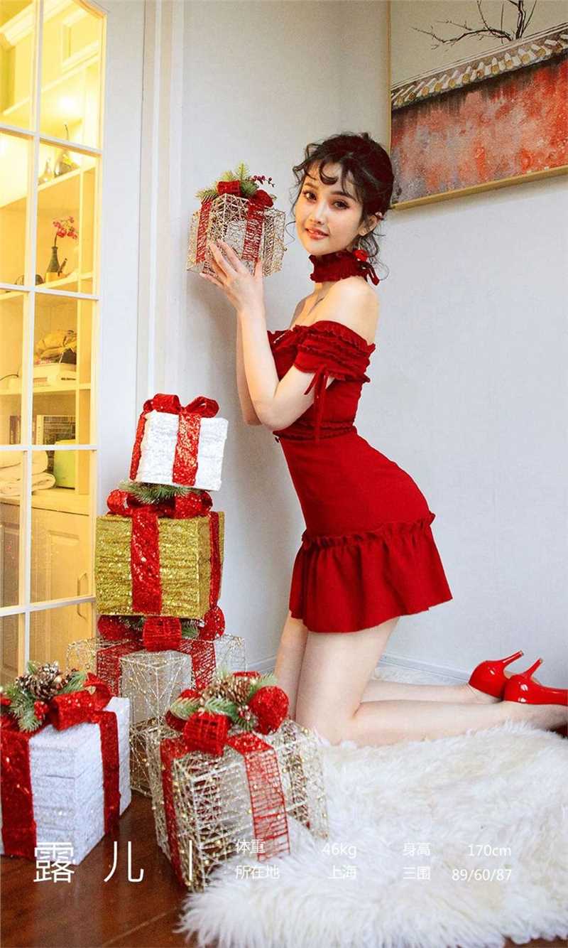 高清亚洲宅男女神穿着红色齐b超短裙迷人的沟诱惑私房照图册