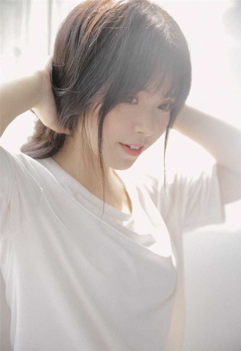 最全诱惑mm半裸性感美臀诱人大长腿人体摄影图集相册
