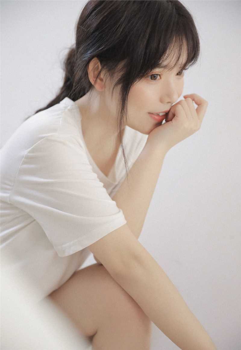 最全诱惑mm半裸性感美臀诱人大长腿人体摄影图集相册
