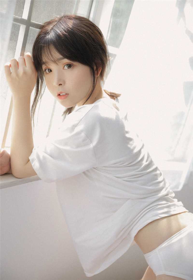 最全诱惑mm半裸性感美臀诱人大长腿人体摄影图集相册