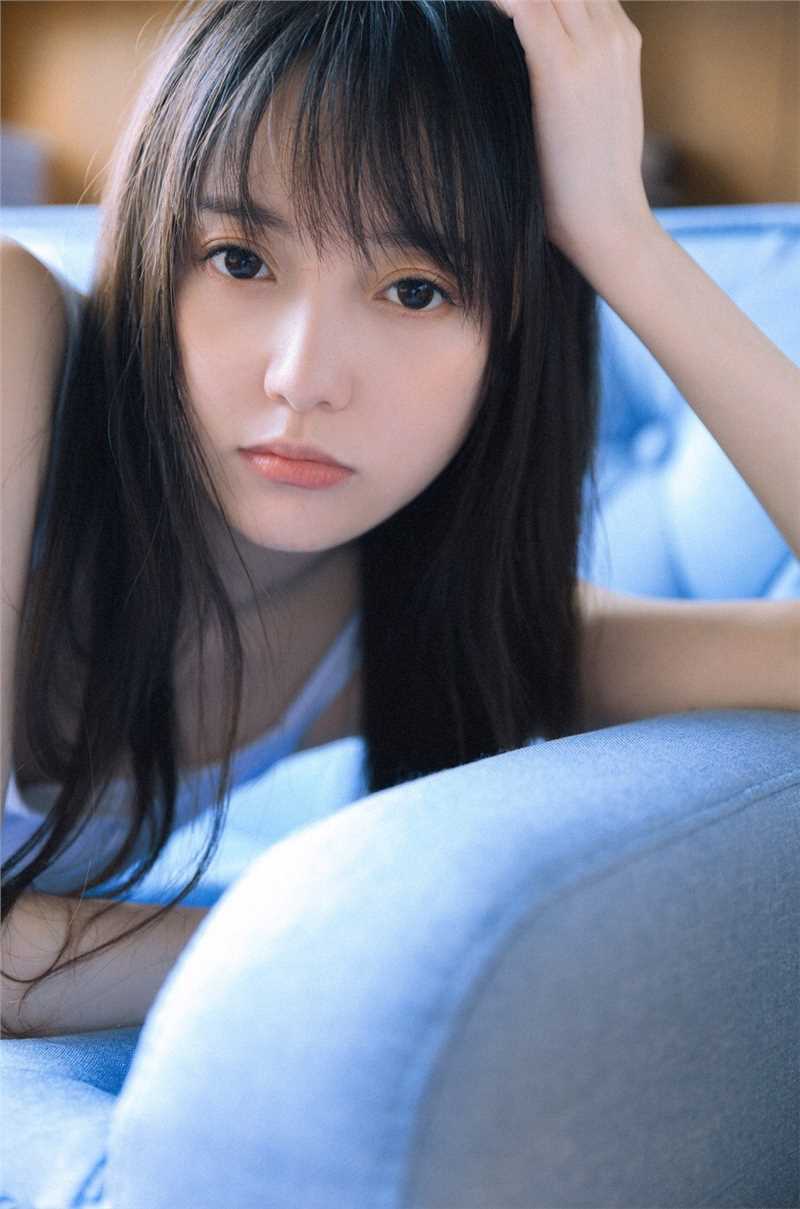 优质看起来娇艳欲滴的佛系少女吊带连体裤清纯美女图相册