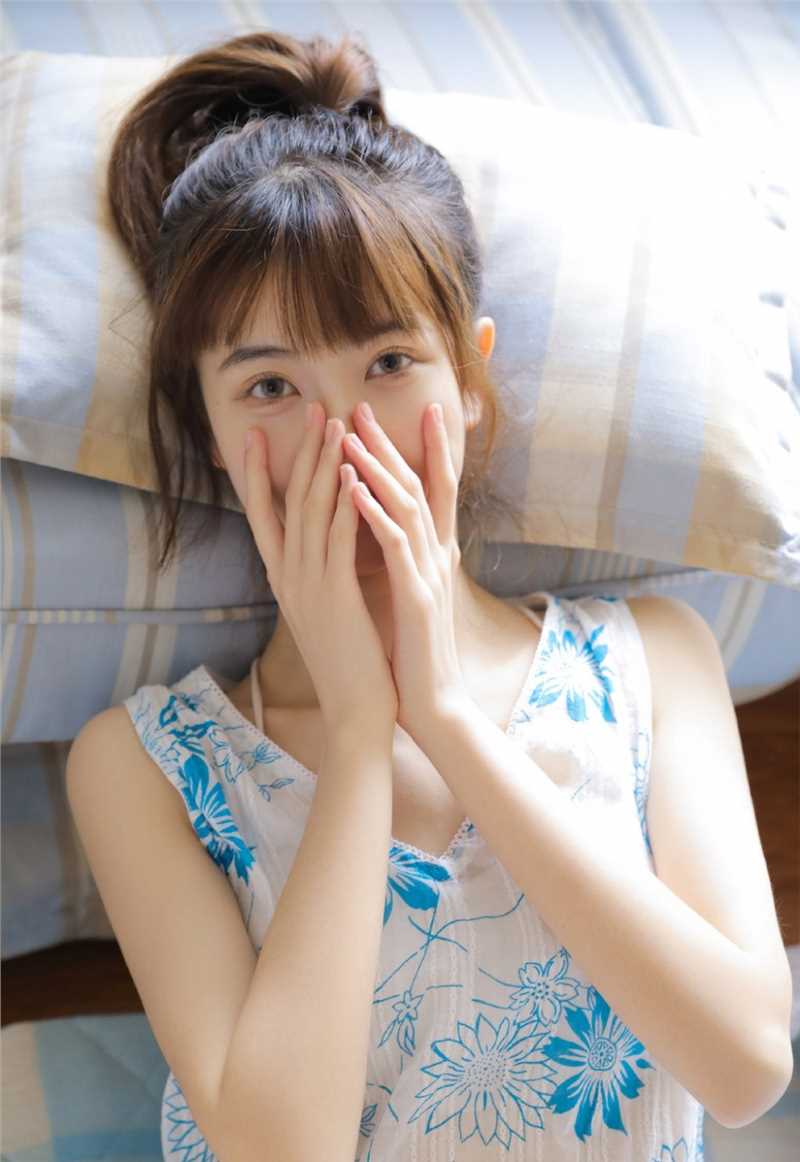 高清小妹妹衣着清凉明眸善睐清纯美女套图图集
