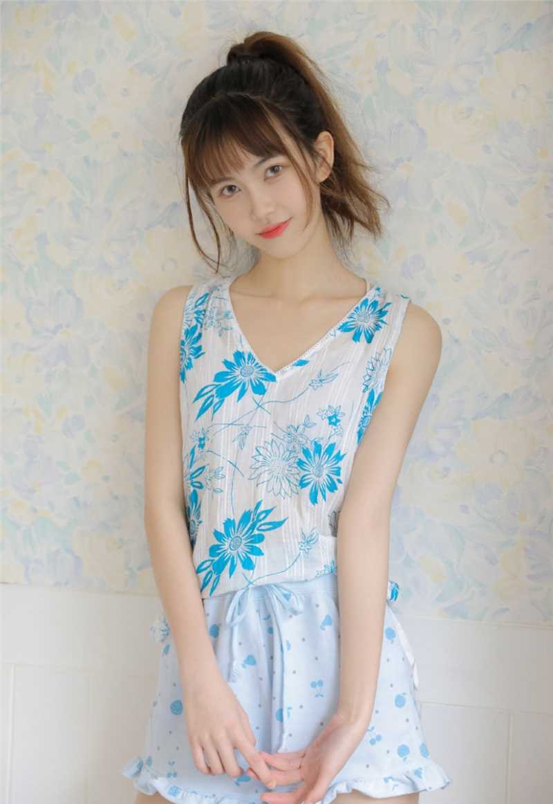 高清小妹妹衣着清凉明眸善睐清纯美女套图图集