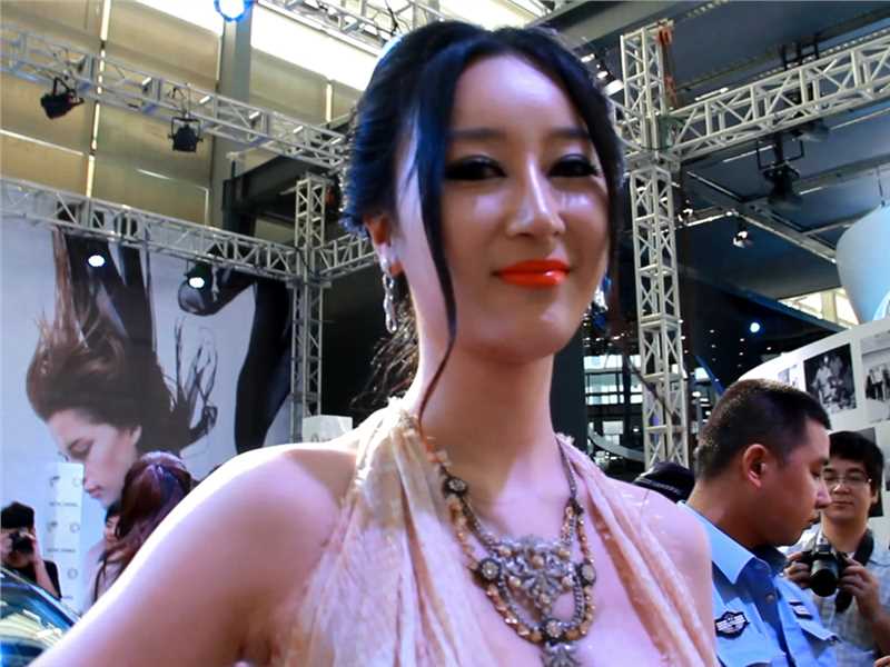 精选深港澳超人气车模吴稀儿电脑桌面壁纸高清美女图册