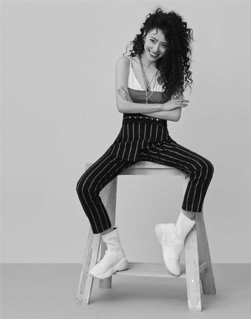 特别专辑刘萌萌复古造型化身摩登女郎时尚杂志封面大片图片