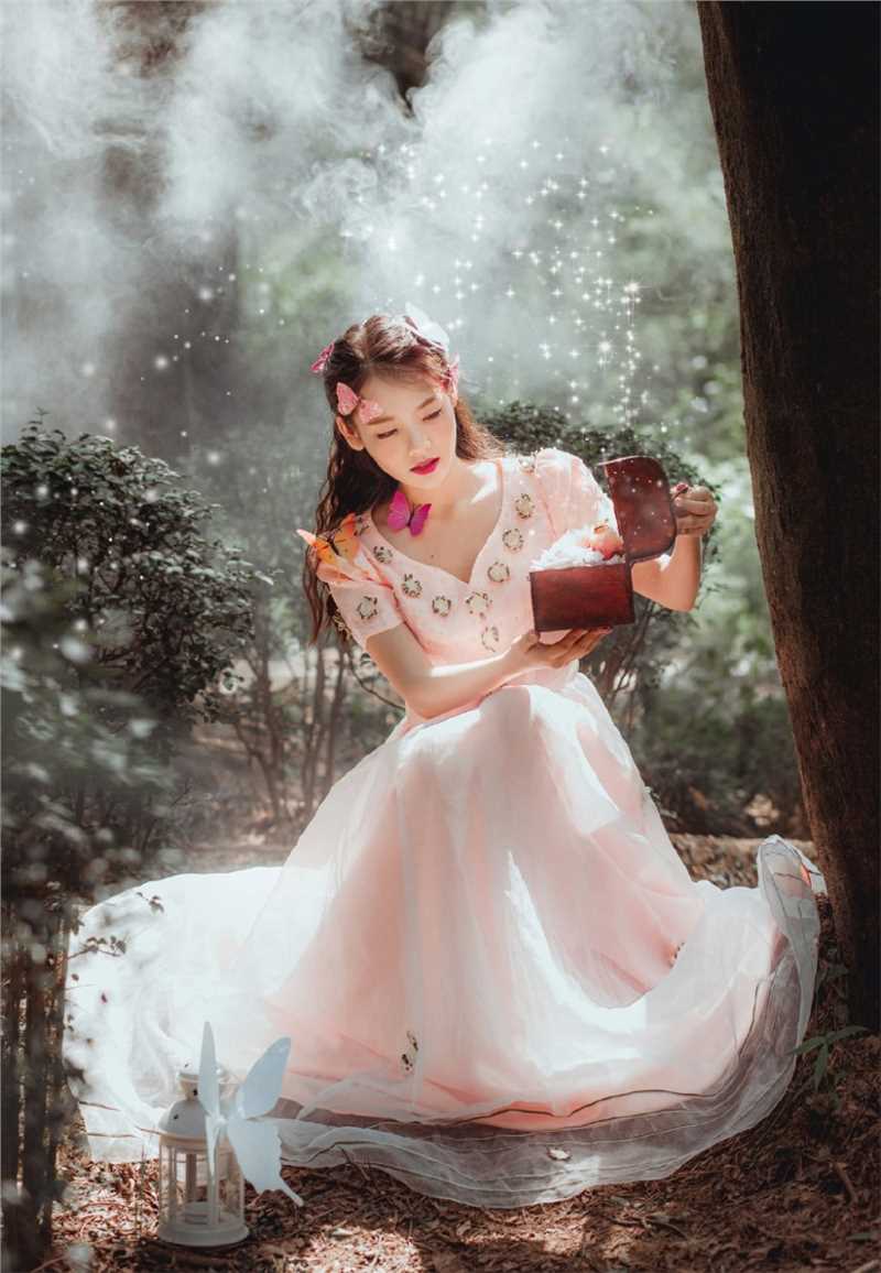 特别专辑唇红齿白的森系女孩裙摆飞舞笑容迷人清纯唯美图片图片