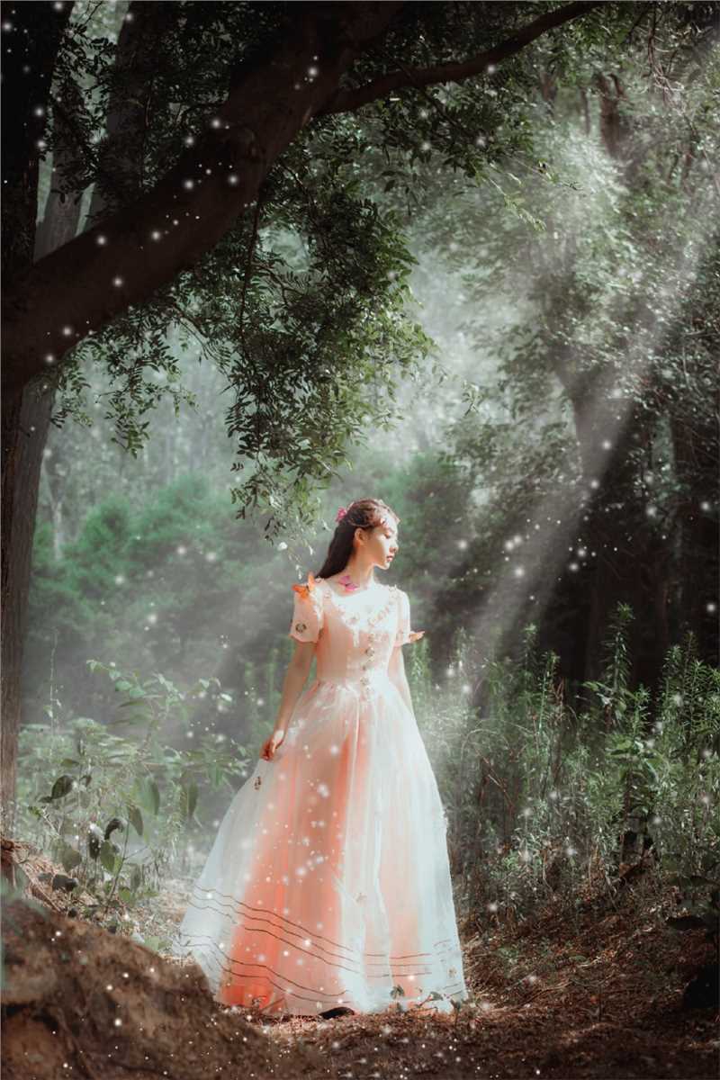 特别专辑唇红齿白的森系女孩裙摆飞舞笑容迷人清纯唯美图片图片