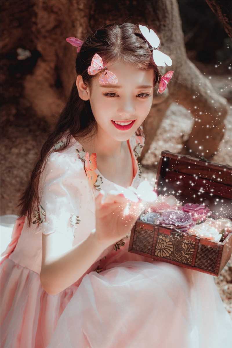 特别专辑唇红齿白的森系女孩裙摆飞舞笑容迷人清纯唯美图片图片