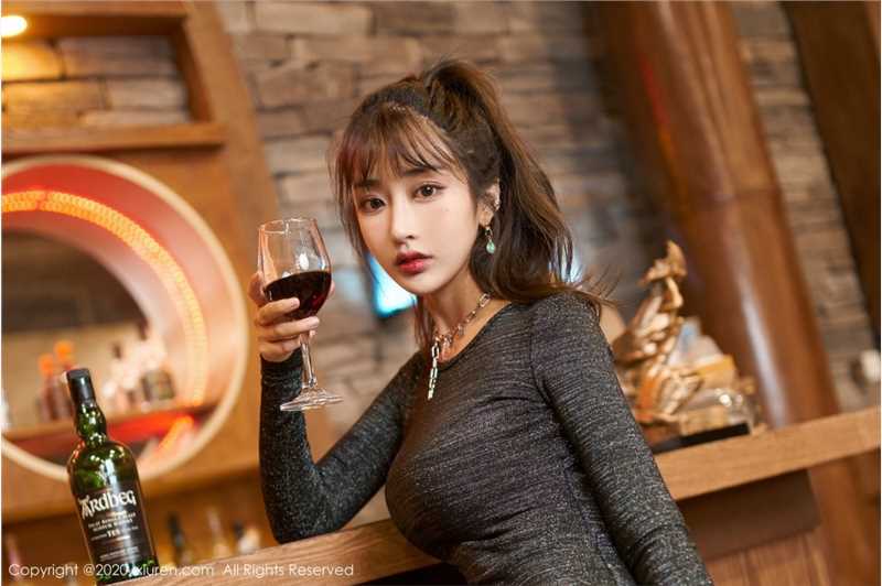 特别专辑靓影美臀宅男女神Betty林子欣袜子大长腿人体欣赏图片