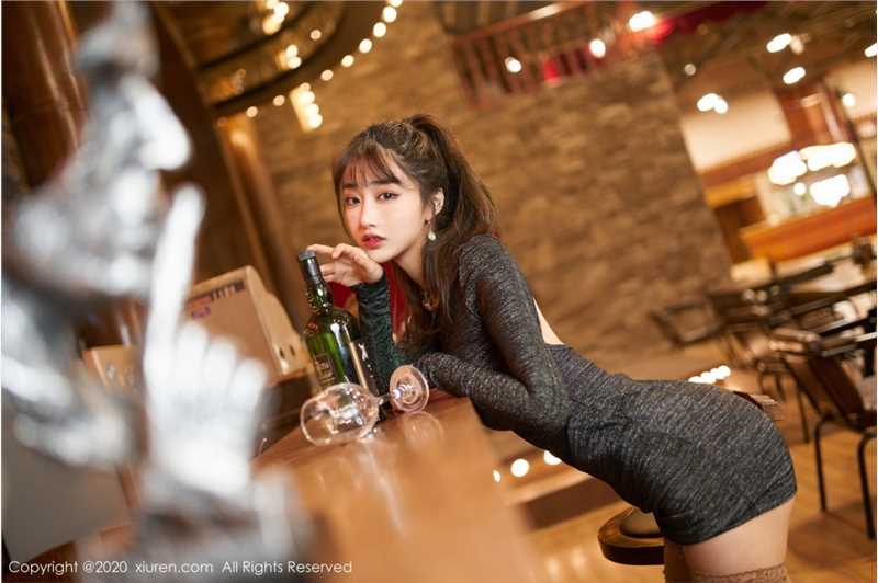 特别专辑靓影美臀宅男女神Betty林子欣袜子大长腿人体欣赏图片