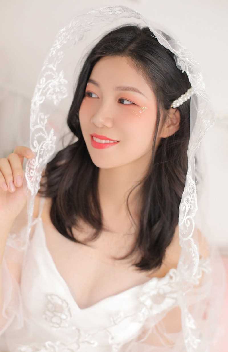 最全90后性感mm低胸纱裙酥胸半露完美身材迷人私房照壁纸