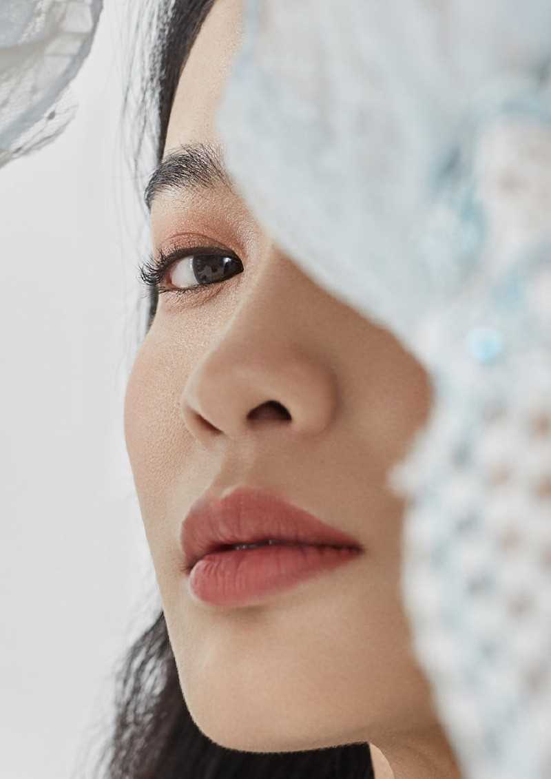 特别专辑美女明星屈菁菁变身硬核女孩帅气又不失性感图片