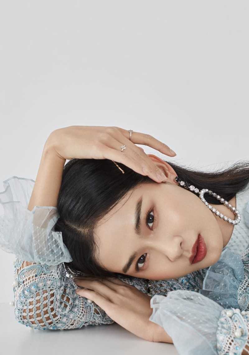 特别专辑美女明星屈菁菁变身硬核女孩帅气又不失性感图片