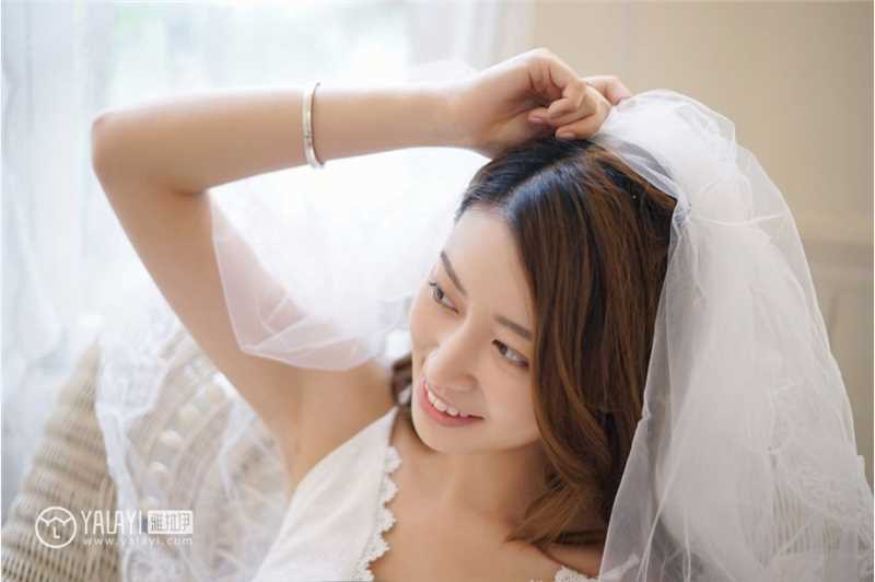 最全90后性感mm饰媛深v短裙双乳呼之欲出人体之美壁纸