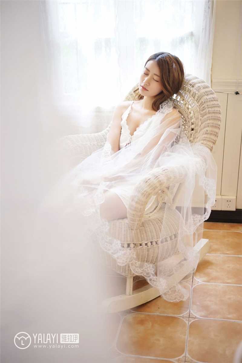 最全90后性感mm饰媛深v短裙双乳呼之欲出人体之美壁纸