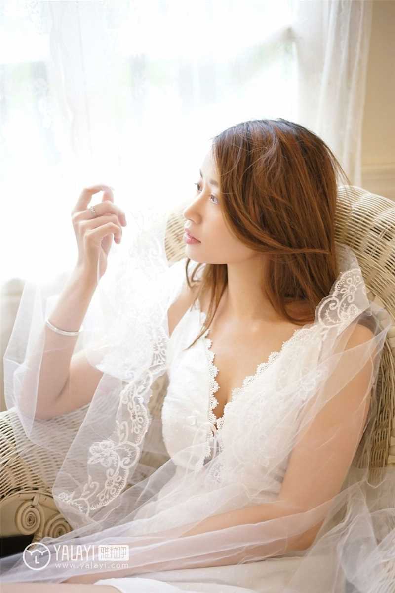 最全90后性感mm饰媛深v短裙双乳呼之欲出人体之美壁纸