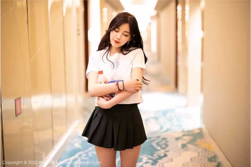 优质金屋杨晨晨sugar床上摆出性感姿势好图片图片