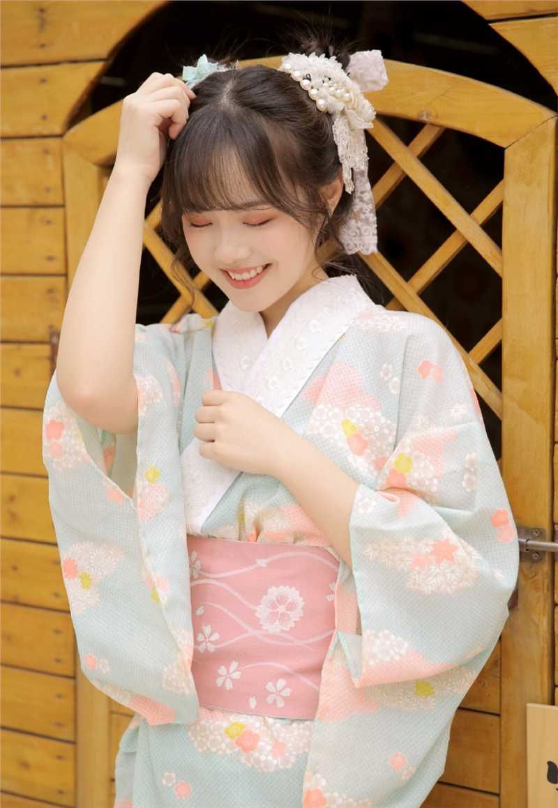精选笑容甜美的和服美女气质唯美温柔无害日本集图册