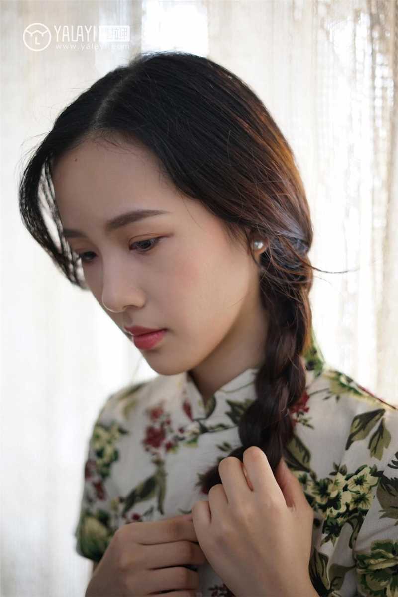 高清气质高雅麻花辫美少女卡柔古典旗袍迷人曲线图集