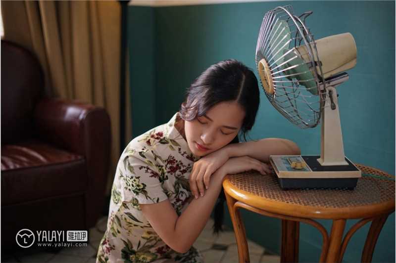 高清气质高雅麻花辫美少女卡柔古典旗袍迷人曲线图集