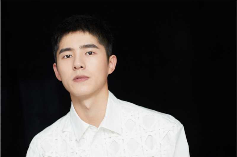 高清90后西装帅哥刘昊然禁欲系时尚霸气图片图集