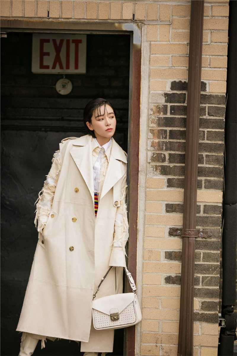 高清阚清子身穿不同服装百变时尚元素演绎街头潮流图册