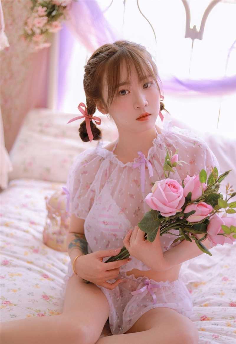 精选最大胆美少女真空透视感艺术图片图册