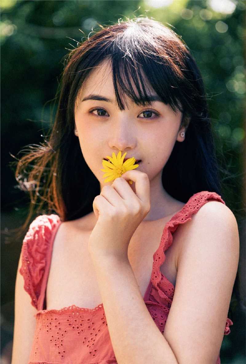 特别专辑清纯美少女笑靥如花灵动飘逸照片图片