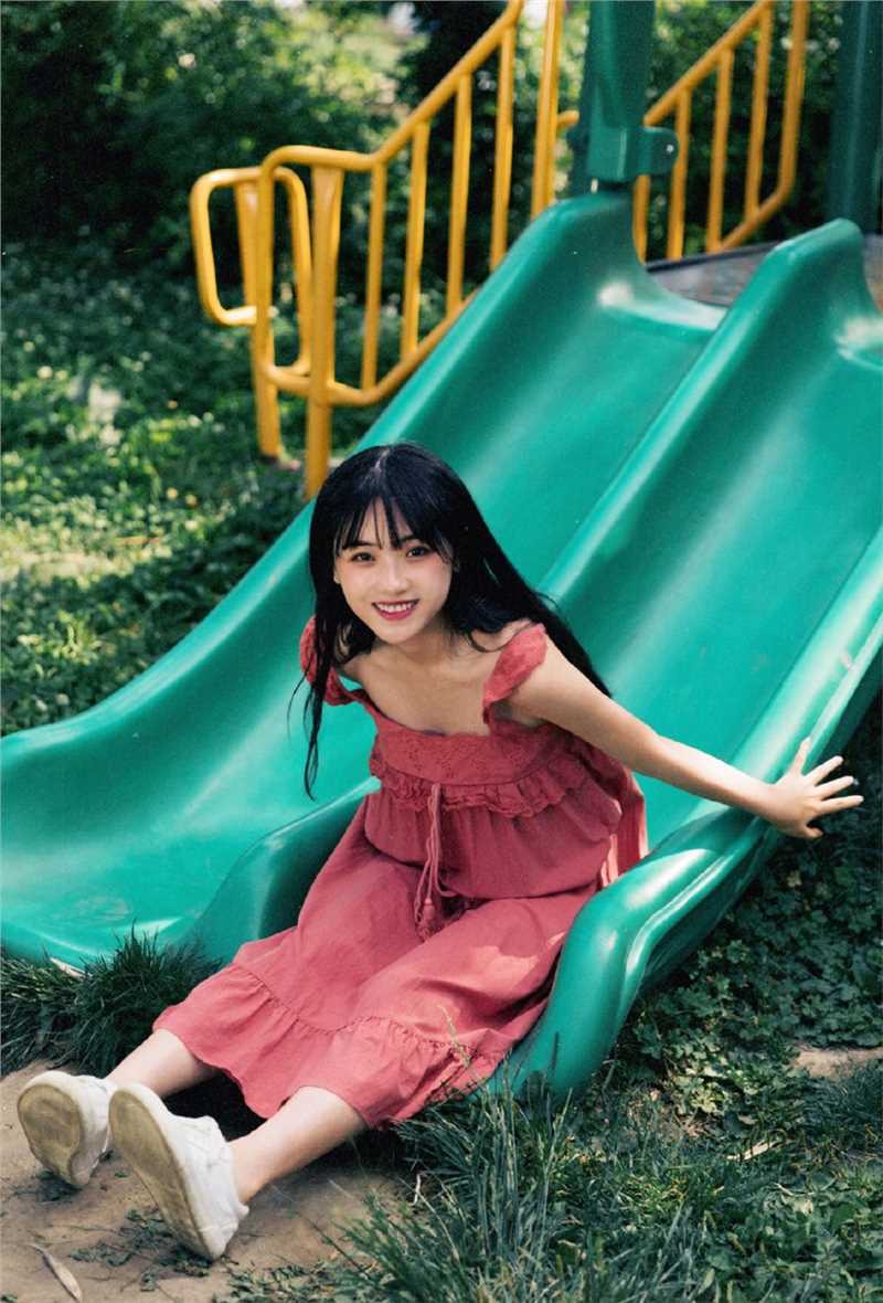 特别专辑清纯美少女笑靥如花灵动飘逸照片图片