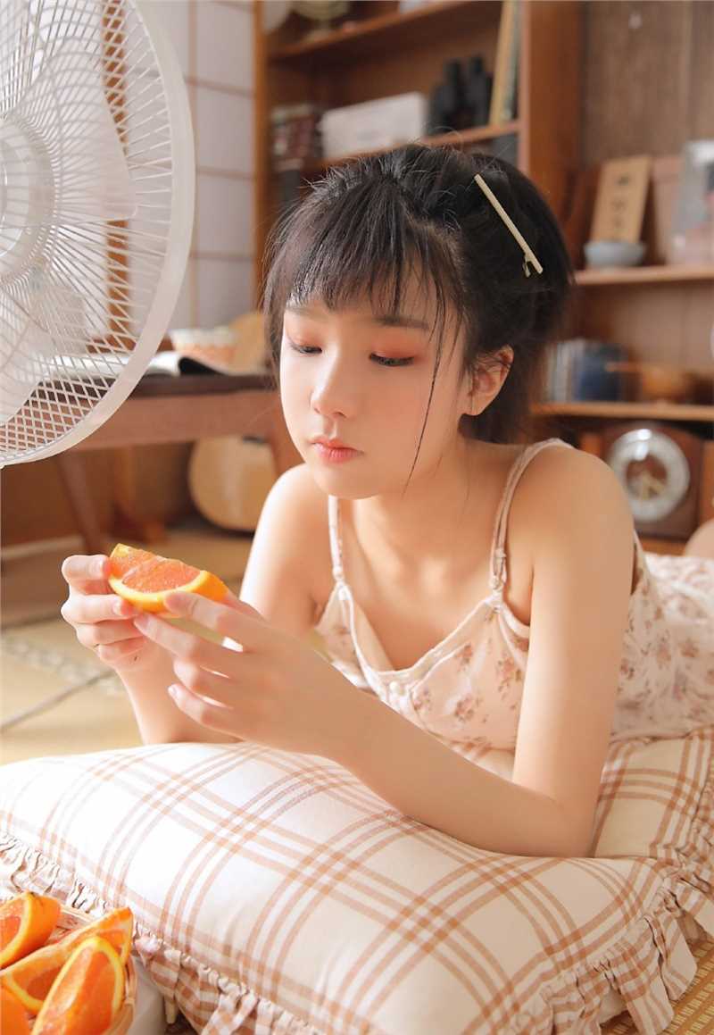 精选清纯妹妹娇羞可爱萌白酱美女图册