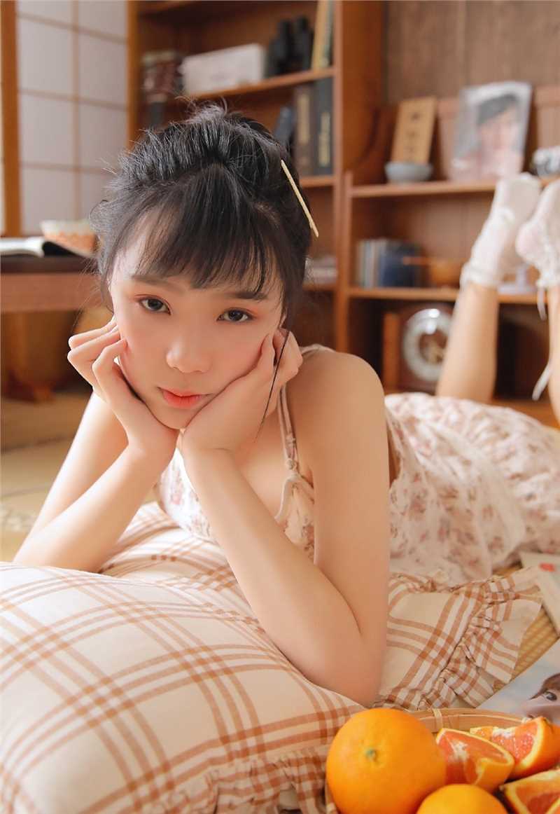 精选清纯妹妹娇羞可爱萌白酱美女图册