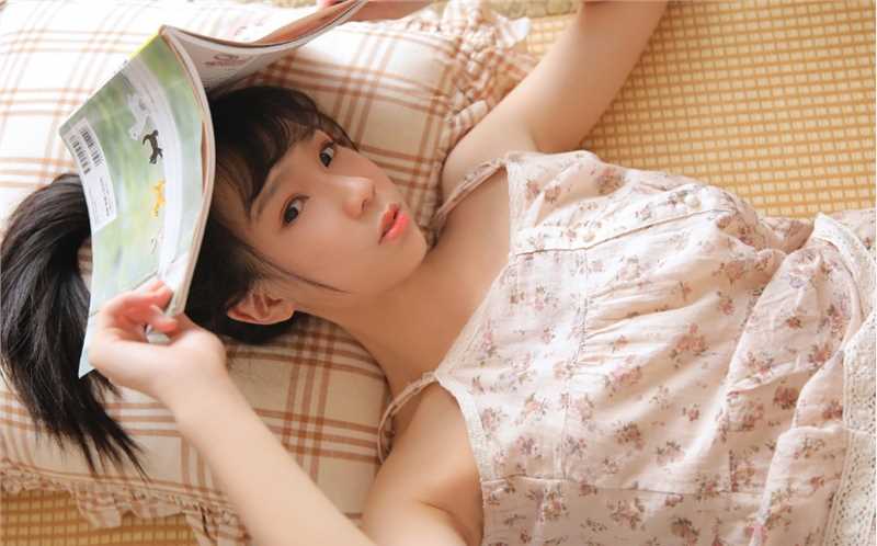 精选清纯妹妹娇羞可爱萌白酱美女图册