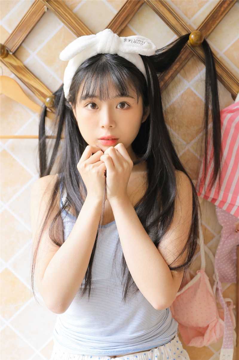 最全邻家女孩黑长直发气质清纯个人艺术照相册