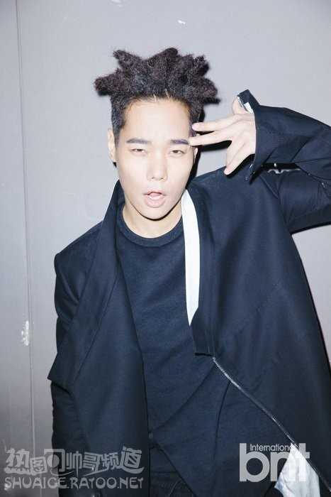 高清韩国说唱男歌手许仁昌痞帅十足时尚图集