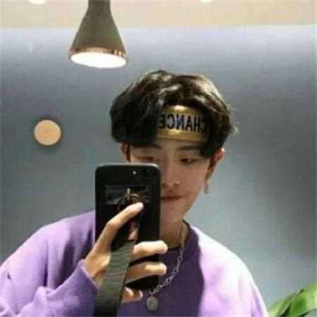 精选潮流网红男生个性时尚帅哥头像图片图册