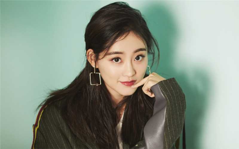 精选女明星祝绪丹可少女可御姐时尚百变个人艺术图册