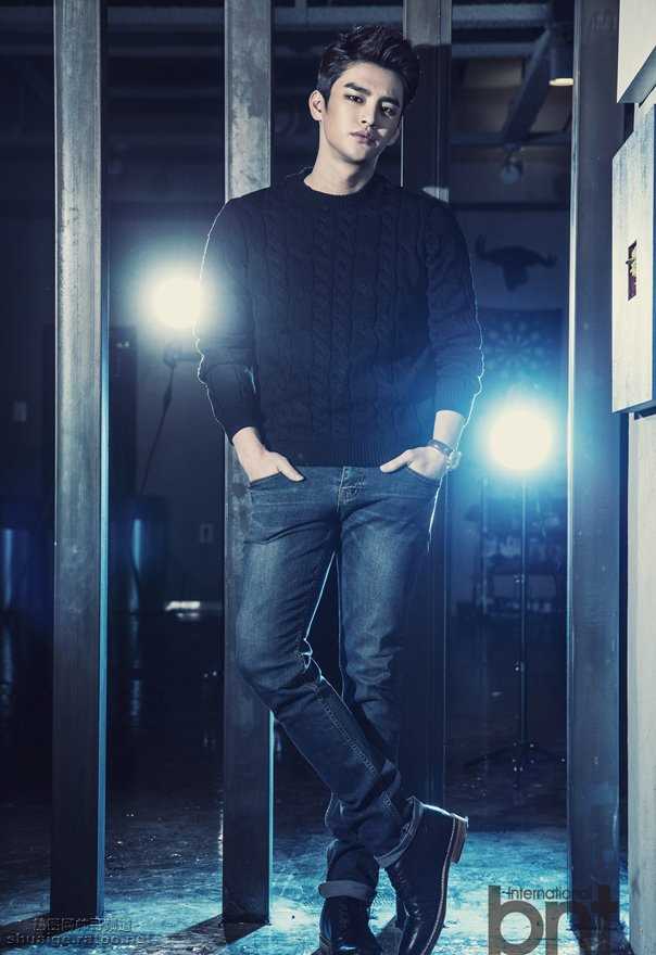 最新韩国男演员徐仁国《Bntnews》时尚壁纸