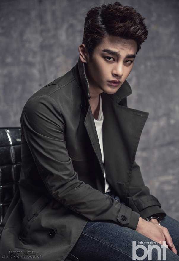 最新韩国男演员徐仁国《Bntnews》时尚壁纸