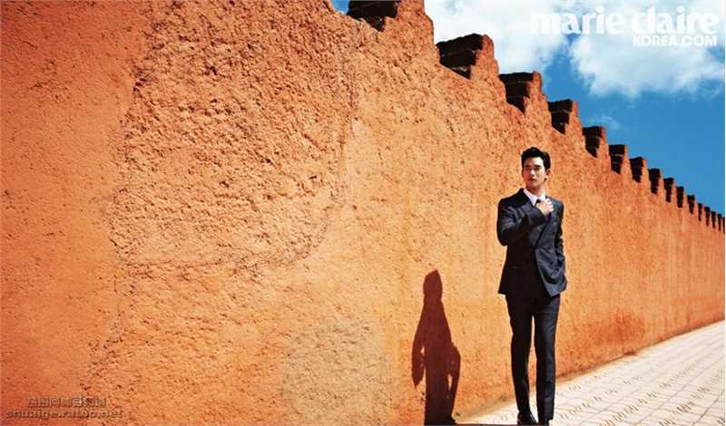 特别专辑金秀贤韩国版《嘉人》时尚杂志封面图片