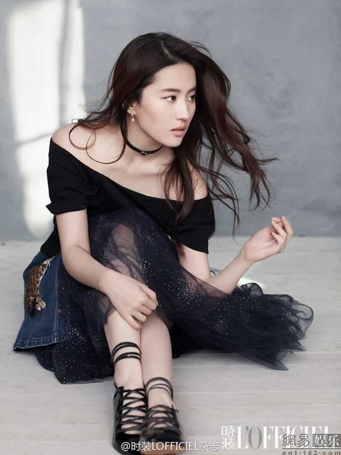 最新刘亦菲清纯俏丽优雅大方时尚杂志封面壁纸