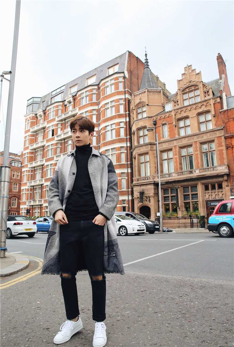 高清张皓宸徜徉伦敦街头尽显时尚潮流图集