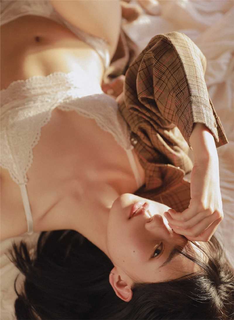 极品正妹蕾丝内衣性感撩人