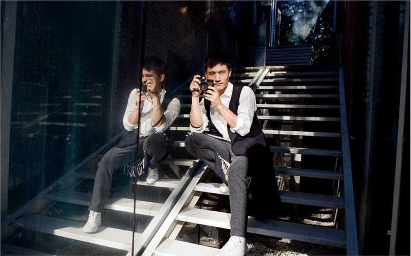 特别专辑耿乐定格秋日时光尽显浪慢气场时尚图片