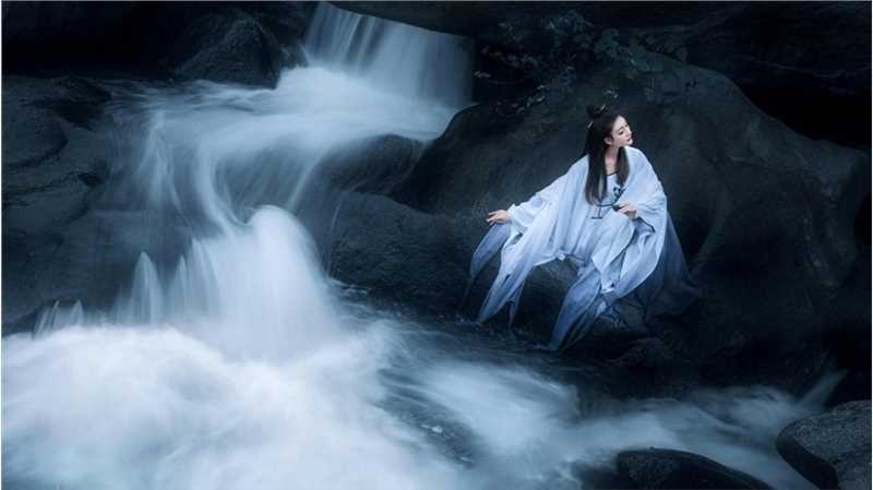 最新唯美伤感仙气飘飘古风古韵女子图片图集