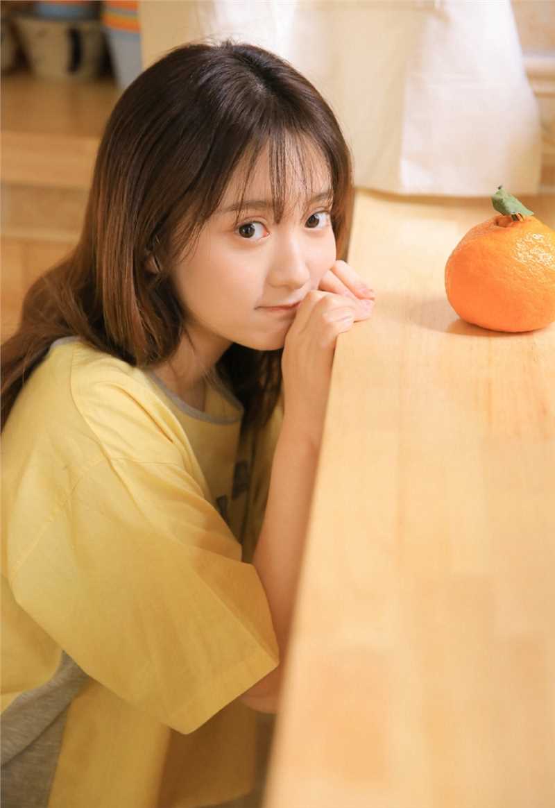 优质甜食系元气美女居家相册