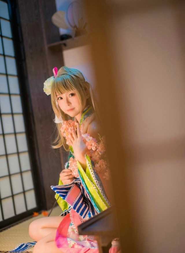 绝色美女cosplay南小鸟和风和服